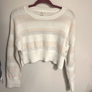 cute lightweight sweater!